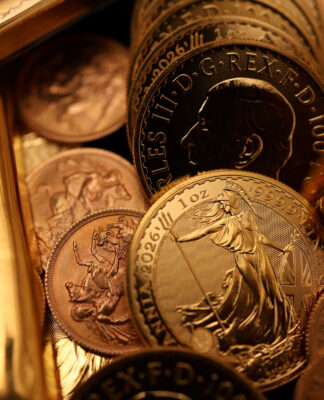 Recorde da Bolsa não indica hora de investir: analistas alertam para riscos e juros altos