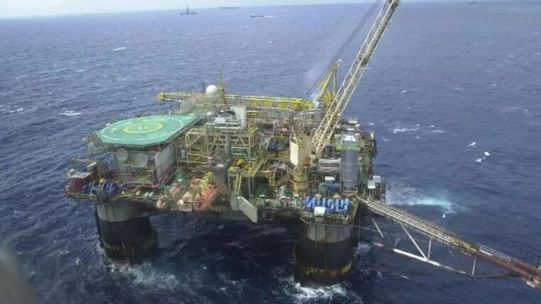 Plataforma Pretoleira