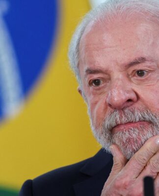 “Estamos obrigando o mundo a olhar a Amazônia com os olhos que deve olhar”, diz Lula