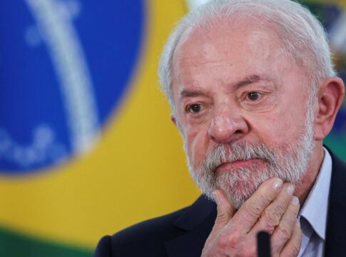 “Estamos obrigando o mundo a olhar a Amazônia com os olhos que deve olhar”, diz Lula