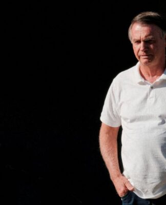 Bolsonaro foi preso por risco a ordem pública, diz Daniela Lima