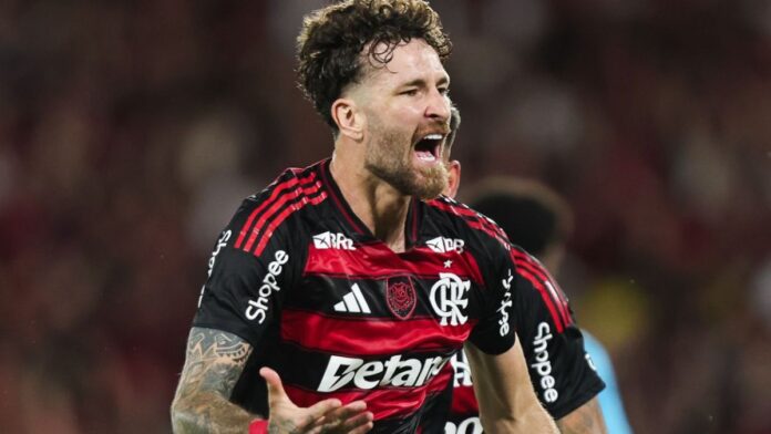 Léo Pereira comemora gol pelo Flamengo