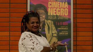 A cineasta Edileuza Penha de Souza é autora de livros e artigos que se tornaram referência no debate sobre negritude, audiovisual e educação