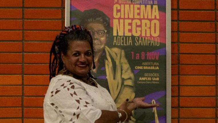 A cineasta Edileuza Penha de Souza é autora de livros e artigos que se tornaram referência no debate sobre negritude, audiovisual e educação