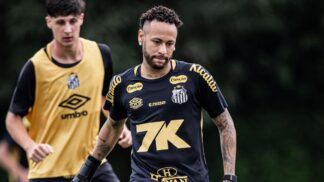 Neymar treinando pelo Santos