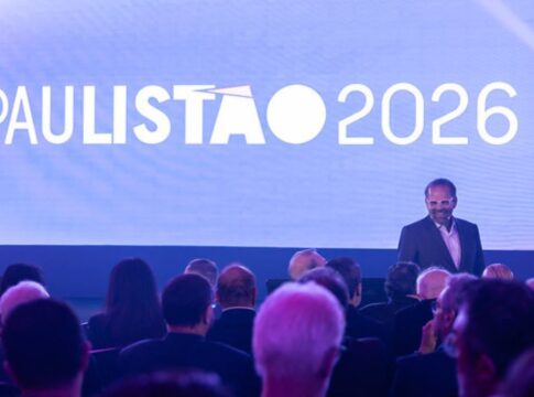 Foto de telão com logo Paulistão 2026