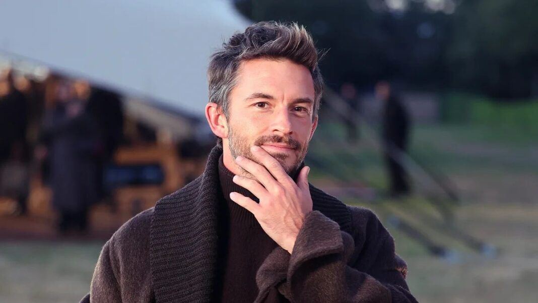 Jonathan Bailey, eleito o homem mais sexy do mundo de 2025