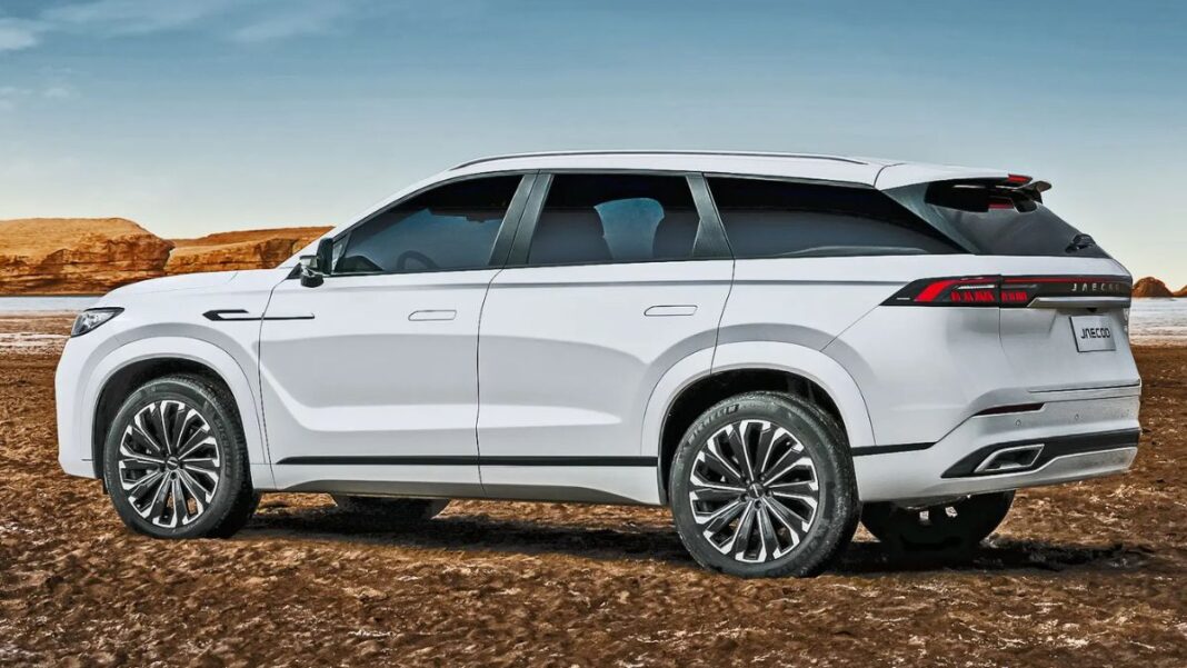 SUV branca da marca Jaecoo