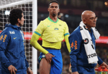 Zagueiro Gabriel Magalhães sai do jogo da Seleção Brasileira lesionado