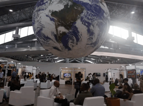 Imagem interna de um dos pavilhões da COP30