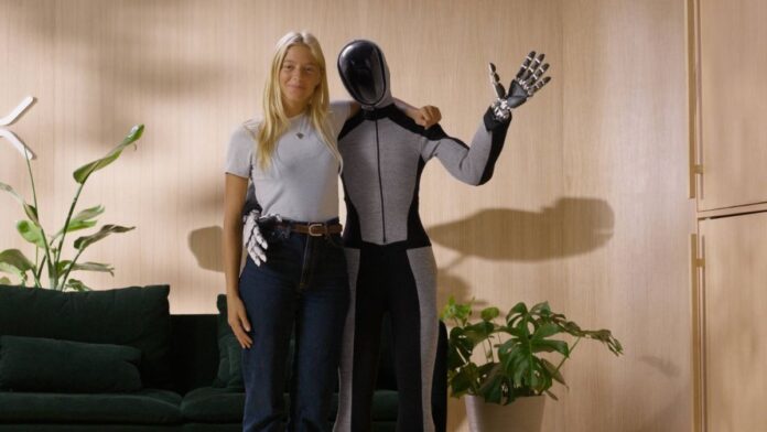 Custando US$ 20 mil, empresa lança primeiro robô humanoide doméstico