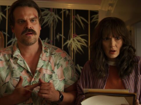 Joyce Byers e Jim Hopper