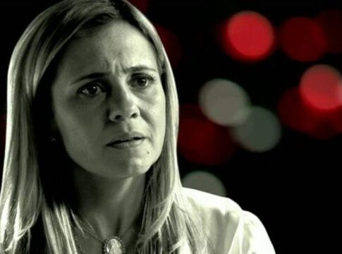 Adriana Esteves em cena de Avenida Brasil