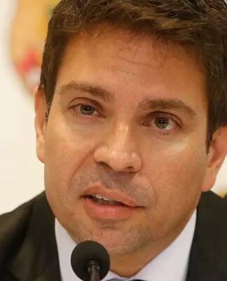 imagem do deputado Alexandre Ramagem, com close no rosto do parlamentar