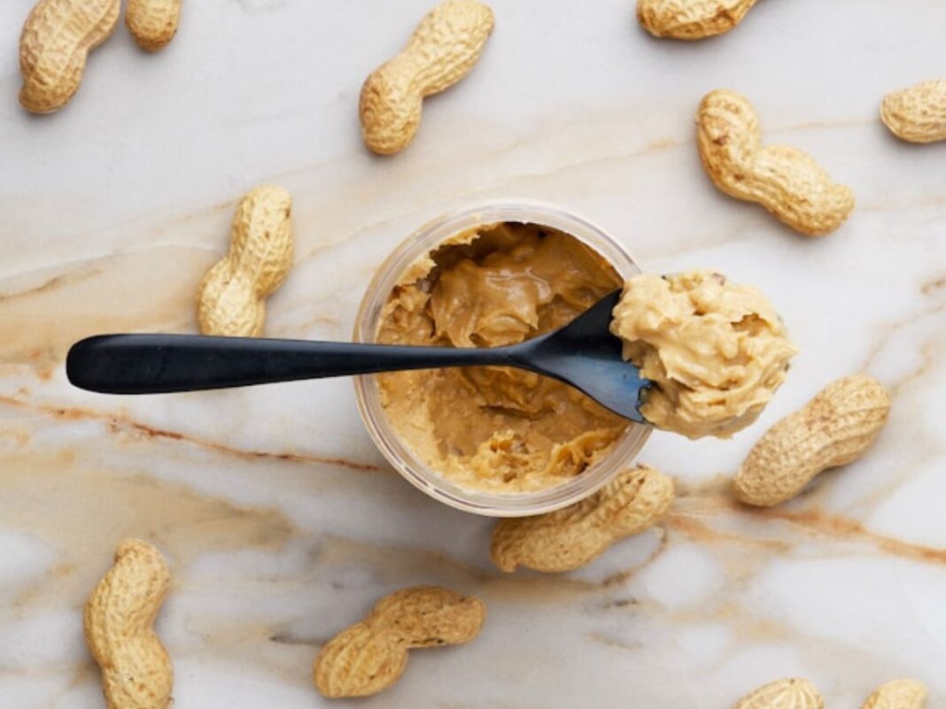 Entenda por que o consumo precoce de amendoim pode evitar alergias alimentares