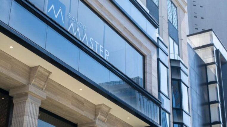 Imagem da fachada do banco master