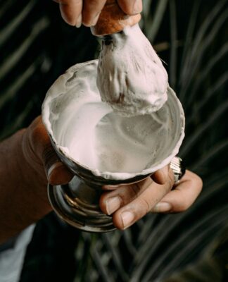 Imagem Ilustrativa: Mistura de cola com Bicarbonato de Sódio