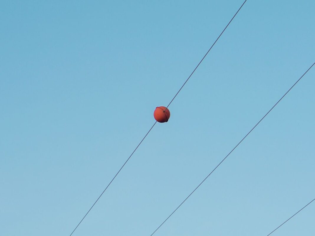 Bolas sinalizadoras diurnas