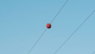 Bolas sinalizadoras diurnas