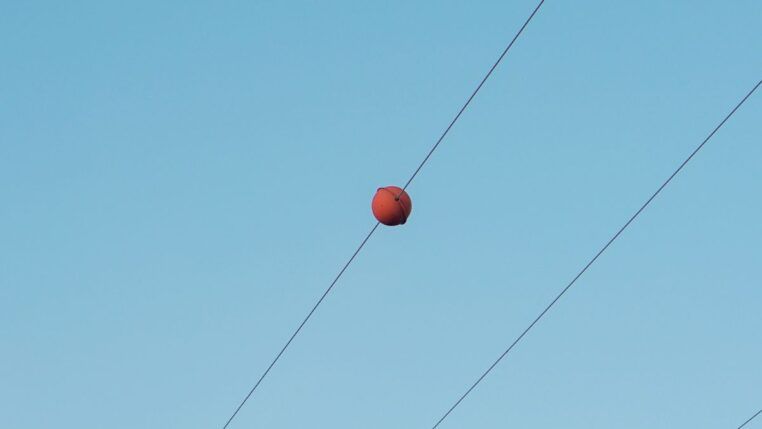 Bolas sinalizadoras diurnas