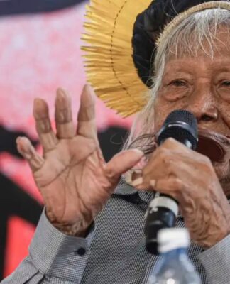 imagem do cacique Raoni