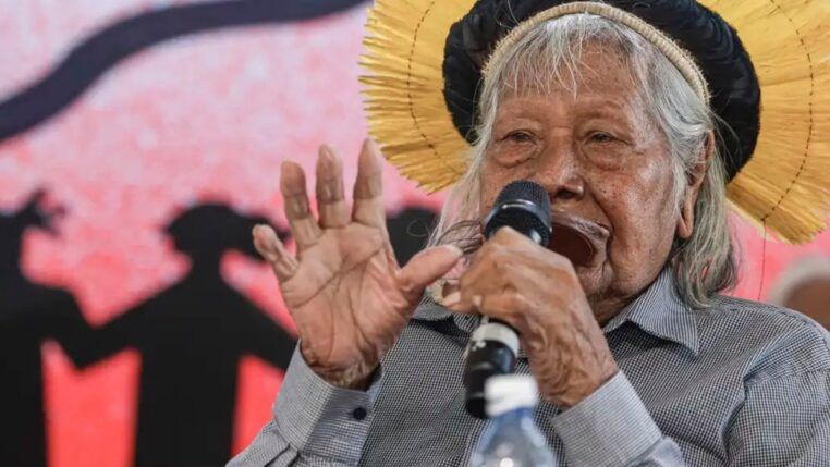 imagem do cacique Raoni