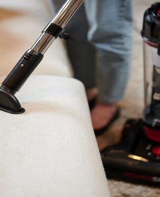 Aspirador vertical: veja como escolher e conheça opções em alta