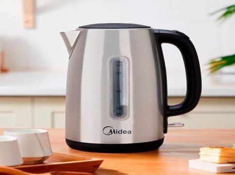 Chaleira elétrica: vale a pena ter uma em casa?