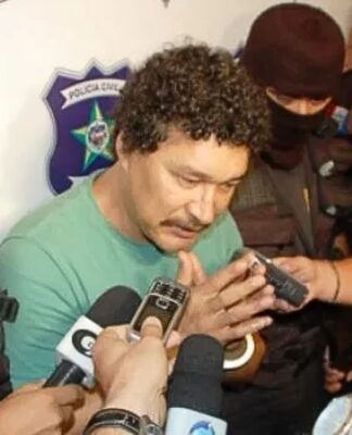 Pai de Eloá fala a imprensa após ser preso