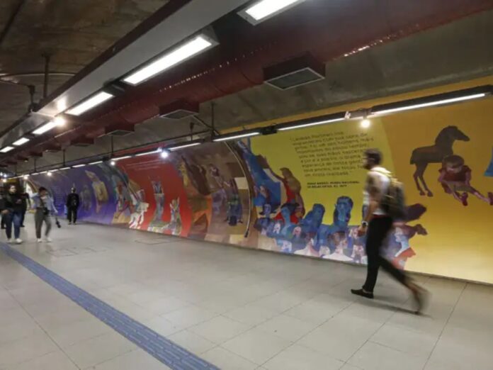 O que abre e fecha em SP no feriado?