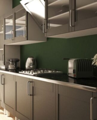 Imagem colorida de armário de prateleiras abertas