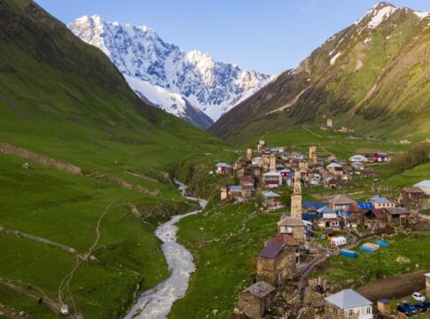 Imagem colorida de Ushguli