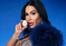 Em imagem Gracyanne Barbosa posa para foto com um dos ovos em suas mãos.