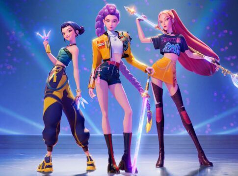 Trecho da animação Guerreiras do K-pop em que aparece três mulheres.