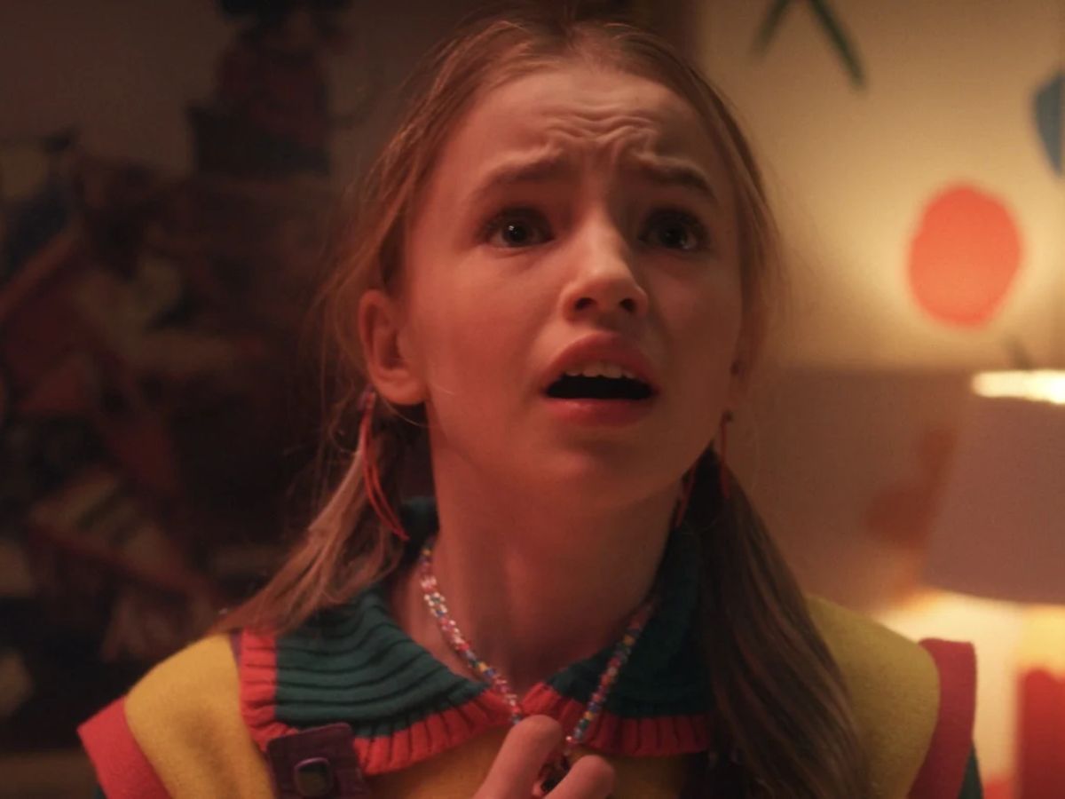 Como "Uma Dobra no Tempo" se relaciona com a trama de Stranger Things 5?