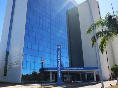 INSS descontos associativos proibidos