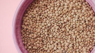 Mistura simples com vinagre aumenta os nutrientes das leguminosas; veja como fazer