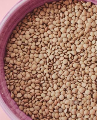 Mistura simples com vinagre aumenta os nutrientes das leguminosas; veja como fazer