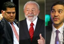 Esta é uma montagem em formato de tríptico (três closes lado a lado) apresentando três figuras políticas do cenário brasileiro. O painel esquerdo mostra o político Davi Alcolumbre. O painel central exibe o Presidente Luiz Inácio Lula da Silva. O painel à direita mostra o político Messias Donato.