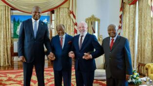 imagem do presidente Lula em Moçambique