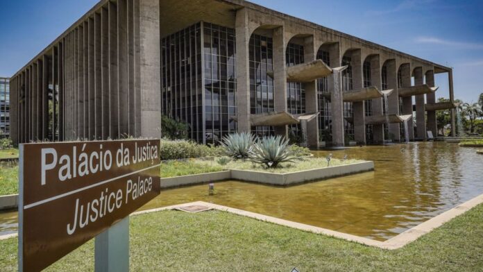 imagem do prédio do Palácio da Justiça em Brasília