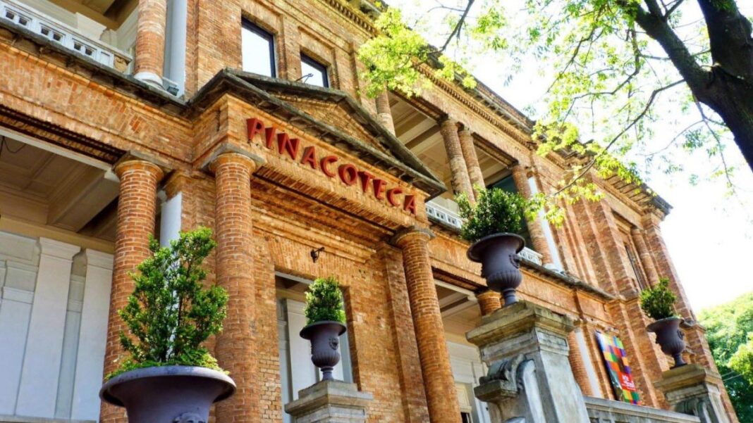 imagem do prédio da Pinacoteca na cidade de São Paulo