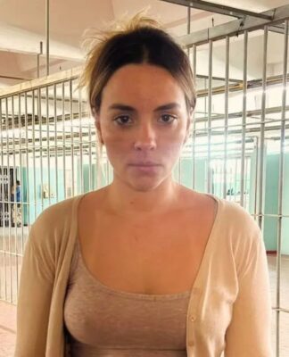 A imagem mostra a atriz Letícia Tomazella, que interpreta Poliana na série do Prime Video