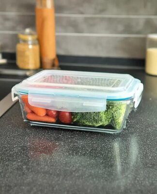 É melhor usar potes de vidro para guardar alimentos?