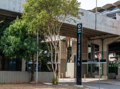 imagem da entrada estação Presidente Altino