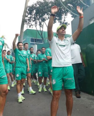 “Minha palavra vale mais que uma assinatura”: Abel diz que seguirá no Palmeiras até 2027