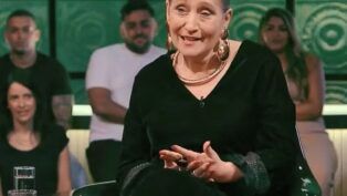 Imagem de Sonia Abrão em programa de televisão