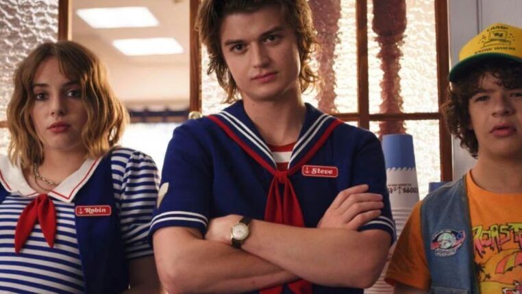 Os personagens Robin, Steve e Dustin reunidos em foto