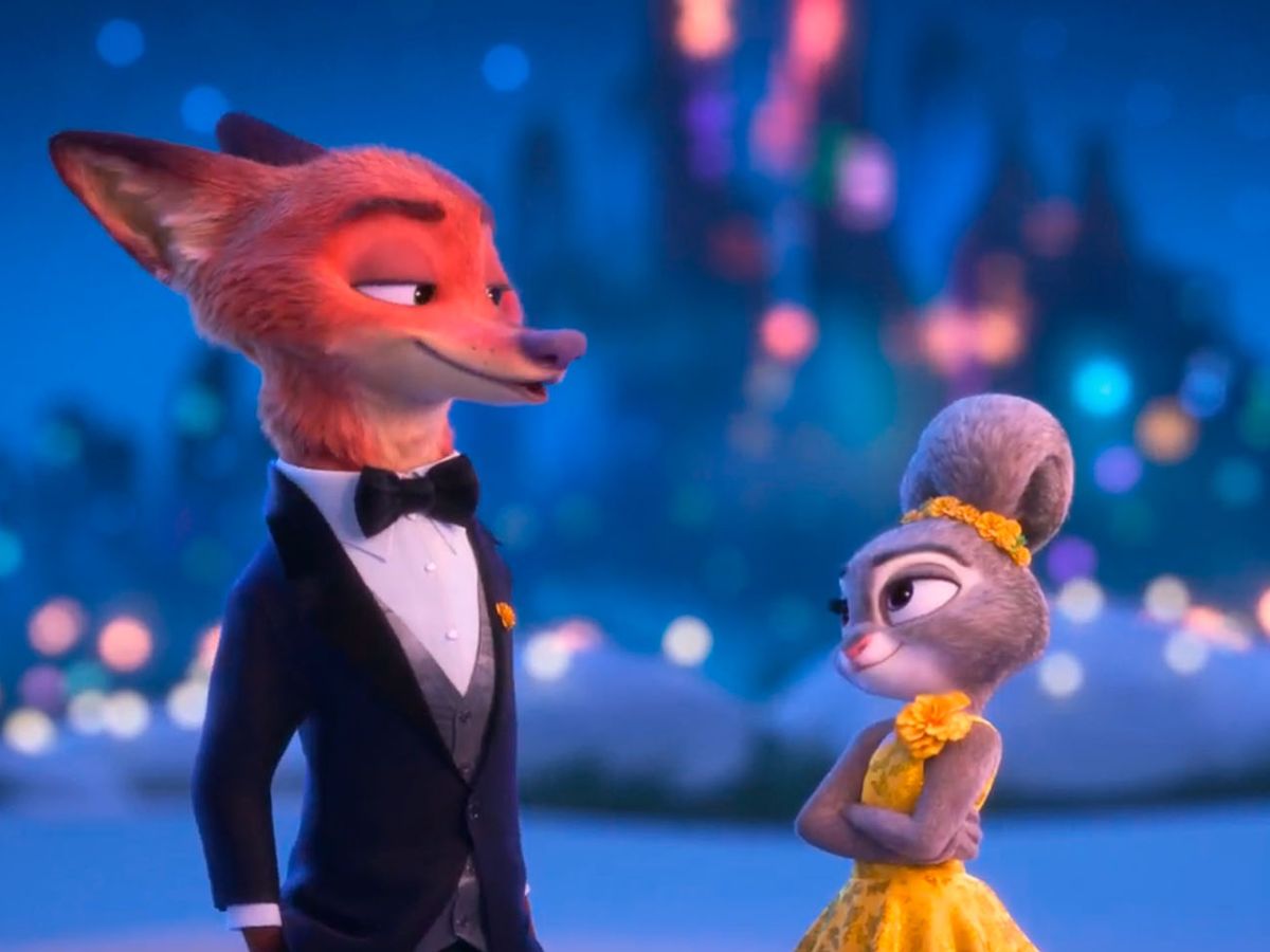 Na foto de um filme de animação há um coelho usando vestido e uma raposa usando terno.