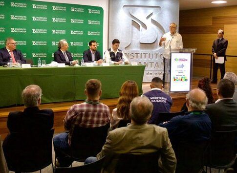 Vacina contra a dengue do Butantan começa a chegar no SUS